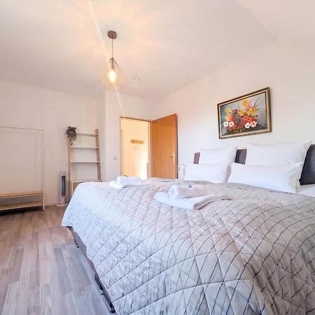 Inikama - Bohemian Im Grünen Apartment *